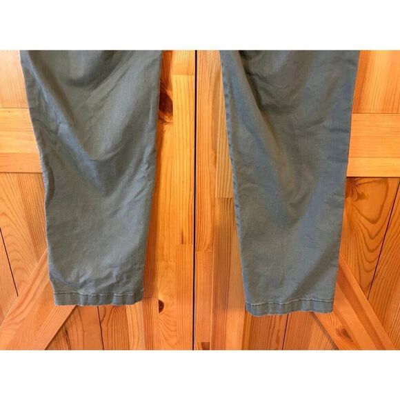 Gap Womens Girlfriend Khaki Cropped Pants Green Pockets Size 8 (5308) - Picture 6 of 8
